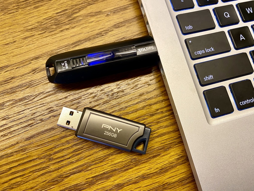 usb flash drive - the py pro elite (below) is one of the fastest drives on the market...