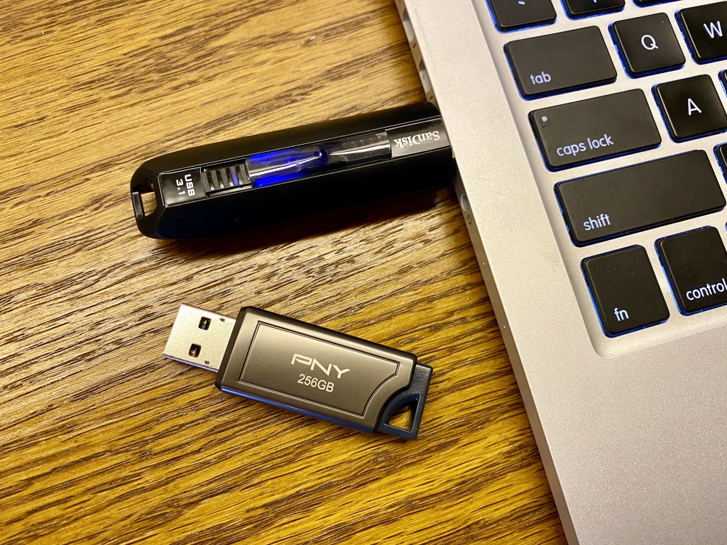 The 5 Best USB Flash Drives