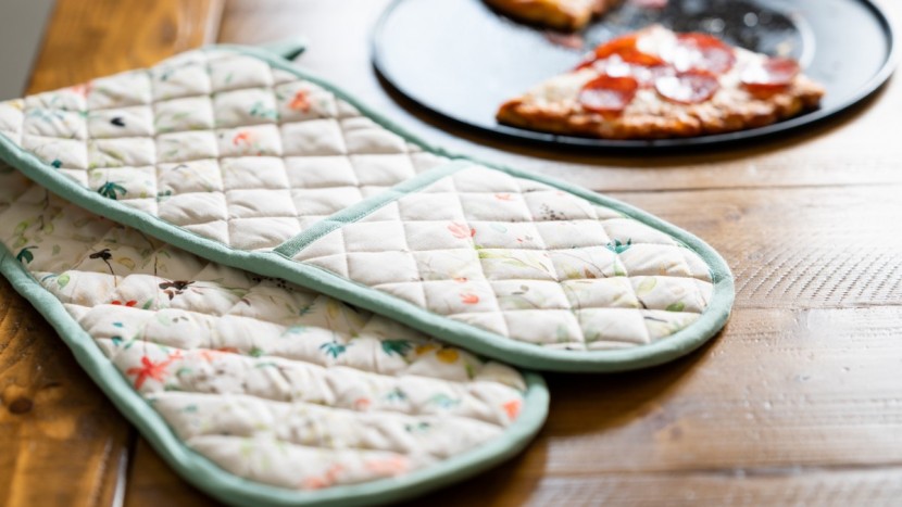 pot holders - when maximum coverage of the hands and forearms is needed, you can&#039;t...