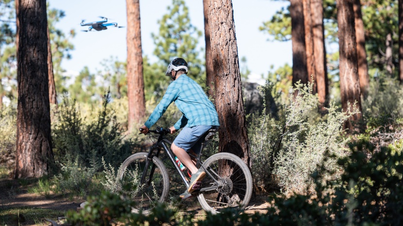 skydio 2 - the skydio 2 easily tracks slower moving subjects, even through the...