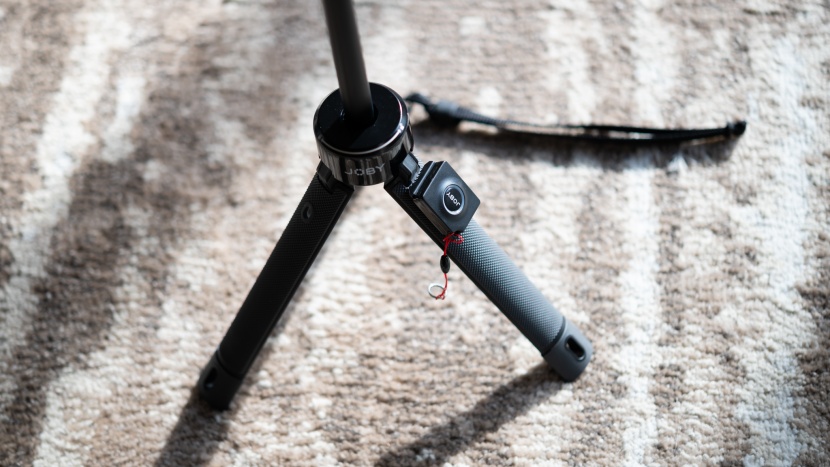 tripod for iphone - extended to its full height, toppling the telepod was a bit too easy.