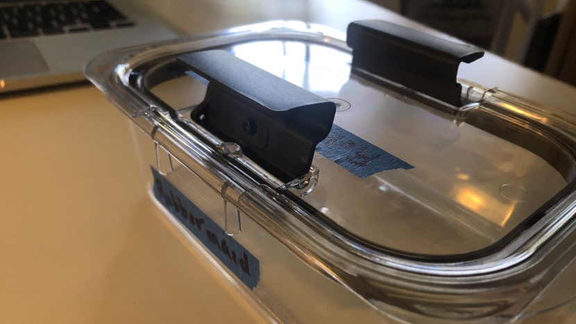 food storage set - the hinges on these gullwing snaps ensure the longevity of this...