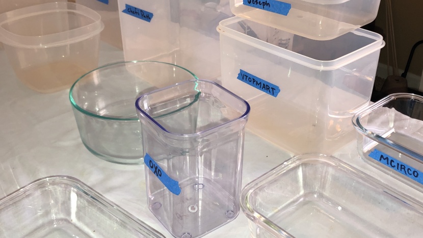 food storage set - the high-quality plastic of the center model looks more like glass...