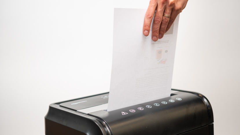 despite its name, the amazonbasics 24-sheet can shred up to 26 pages...