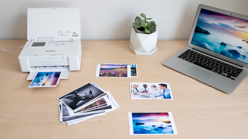 epson picturemate pm-400 - as far as mid-sized printers go, the epson picturemate is plenty...