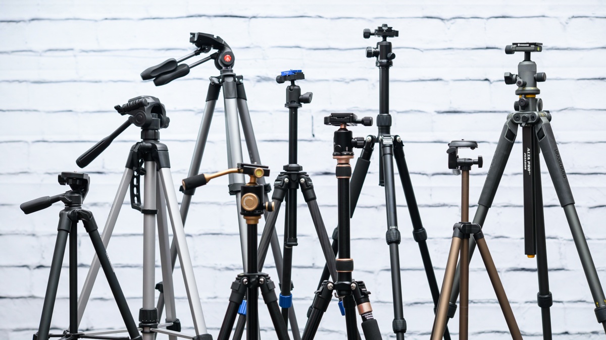 Best Tripod Review (A look at the full-extension tripods tested.)