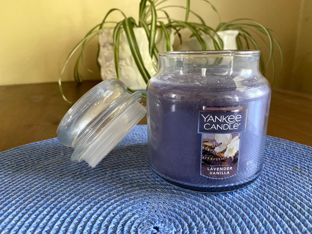 Yankee Candle Home Fragrance Oil, Lavender Vanilla Scent