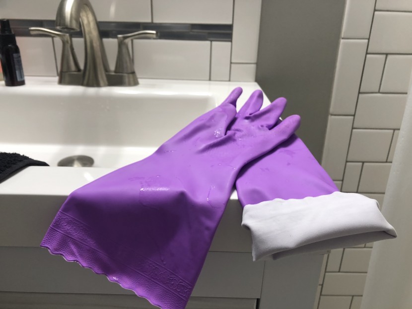 cleaning gloves - we assessed features, which included linings for comfort and sleeve...