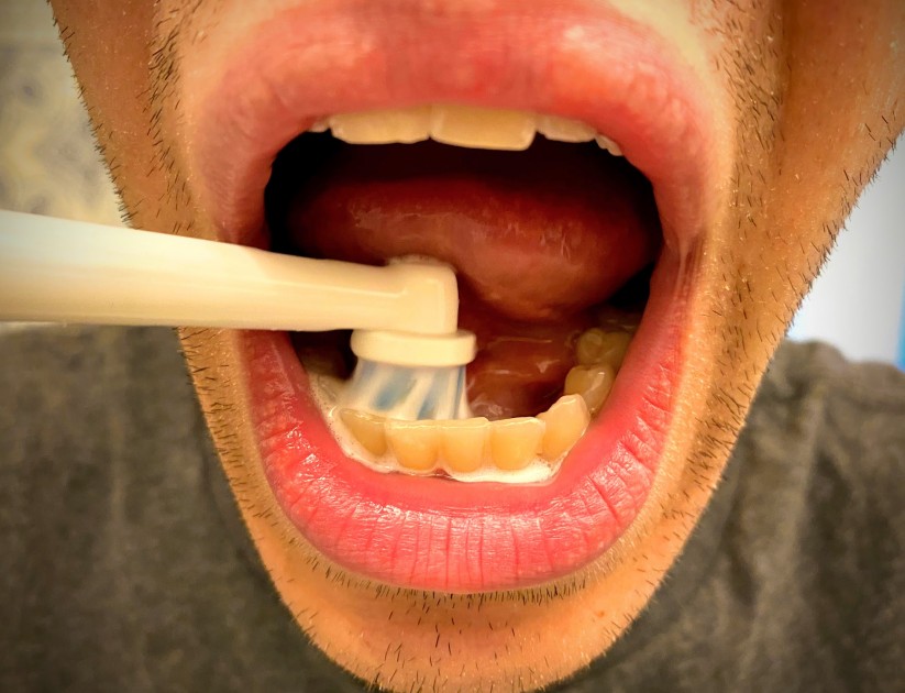 toothbrush head - the oral b cross action has unique, effective bristles that get...