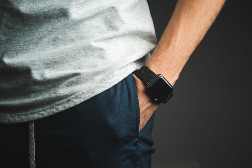 iwatch band - the tovelo sport band is very lightweight and comfortable.