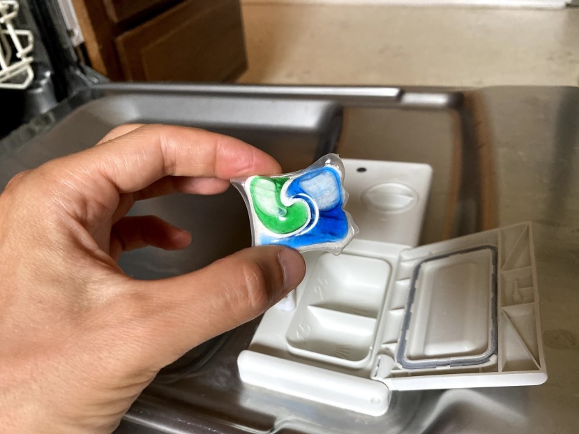 dishwasher pod - the dual-liquid formula of this product is largely effective, but...
