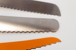 Bread knives come with a variety of tip and serration shapes. In our...