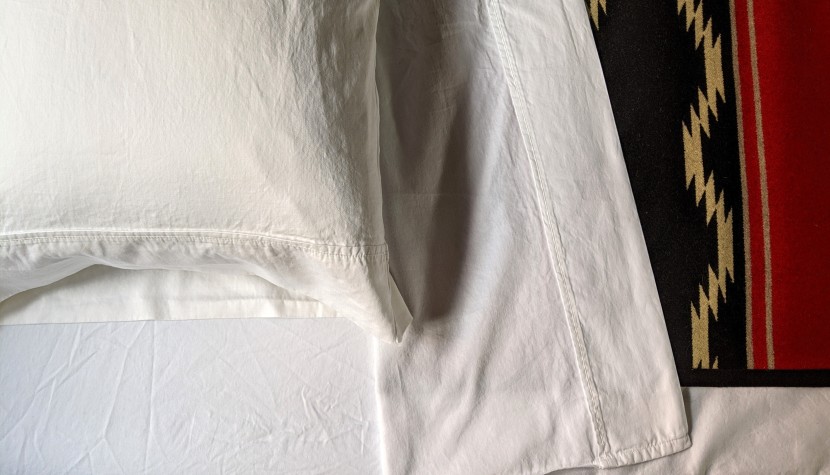 simple in design, but ideally crisp on the bed.