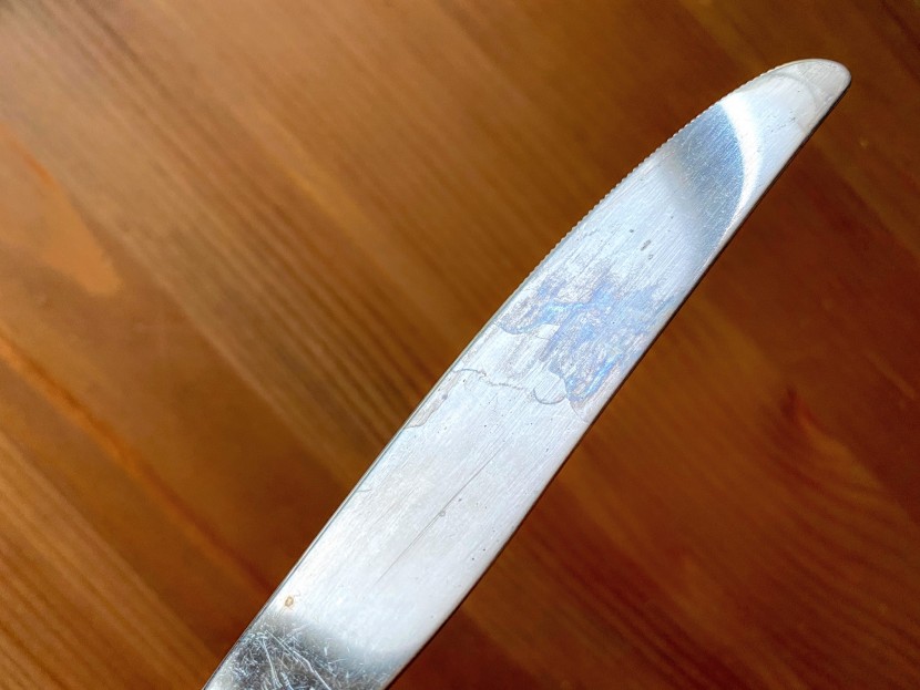 some pods left our silverware with some discoloration and residue.