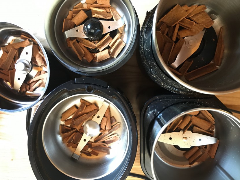spice grinder - here we show the electric grinder cinnamon stick test.