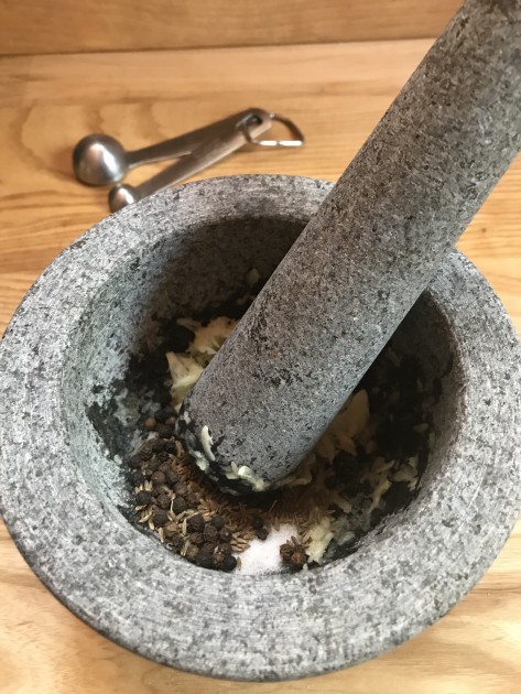 spice grinder - seasoning the chef sofi before use.