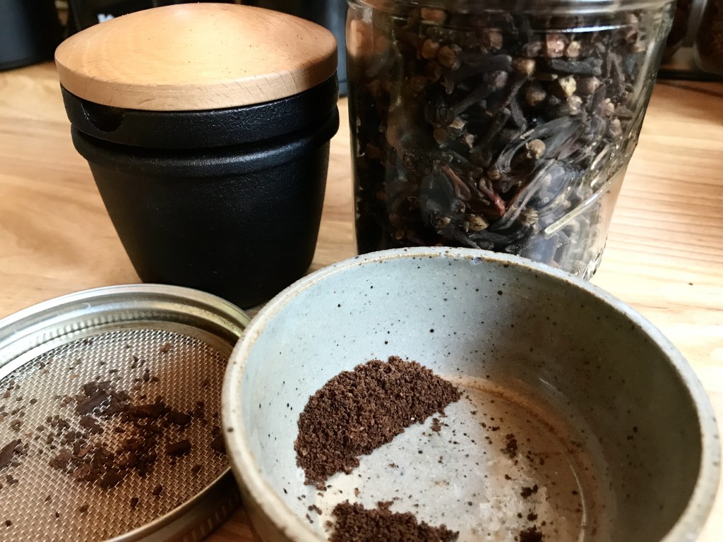 Electric vs. Manual Spice Grinders: Buying and Using Tips - Viet World  Kitchen