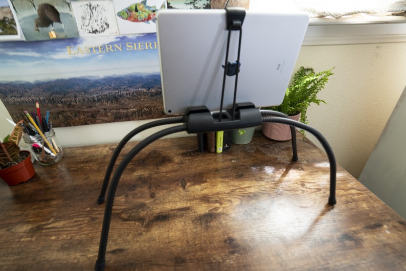 tablet stand - the gooseneck legs on the tablift take up a lot of space, but make...