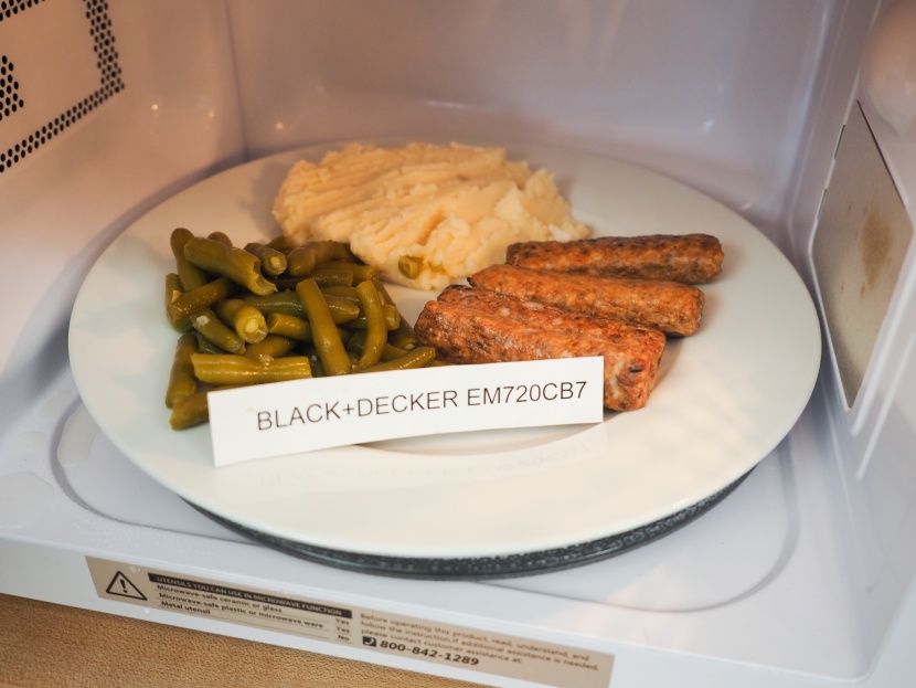 black+decker em720cb7 - this plate of leftovers definitely would have required more time in...