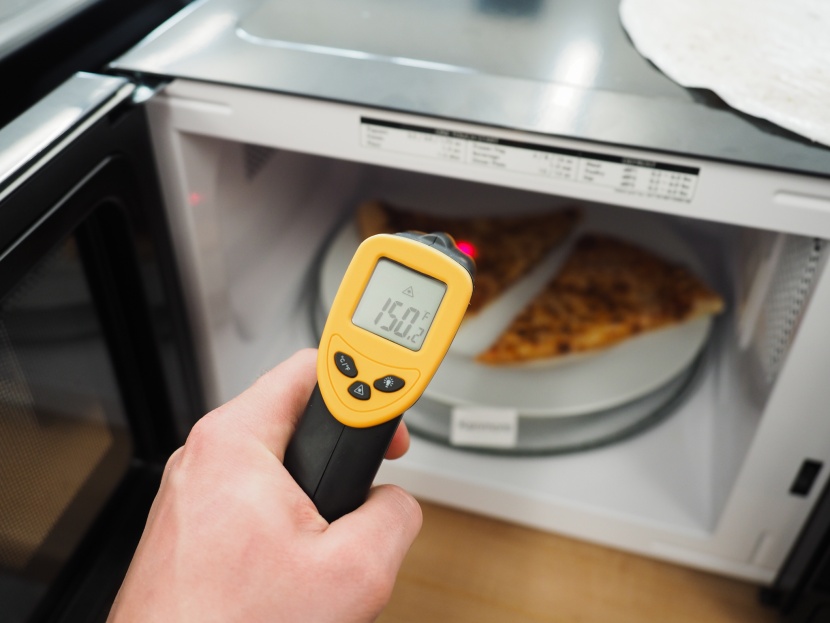 kenmore 70919 - our pizza had a few cool spots after heating up both slices.