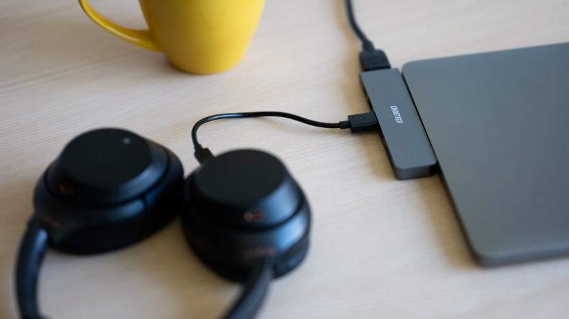 the choetech is another decent macbook pro usb c hub.
