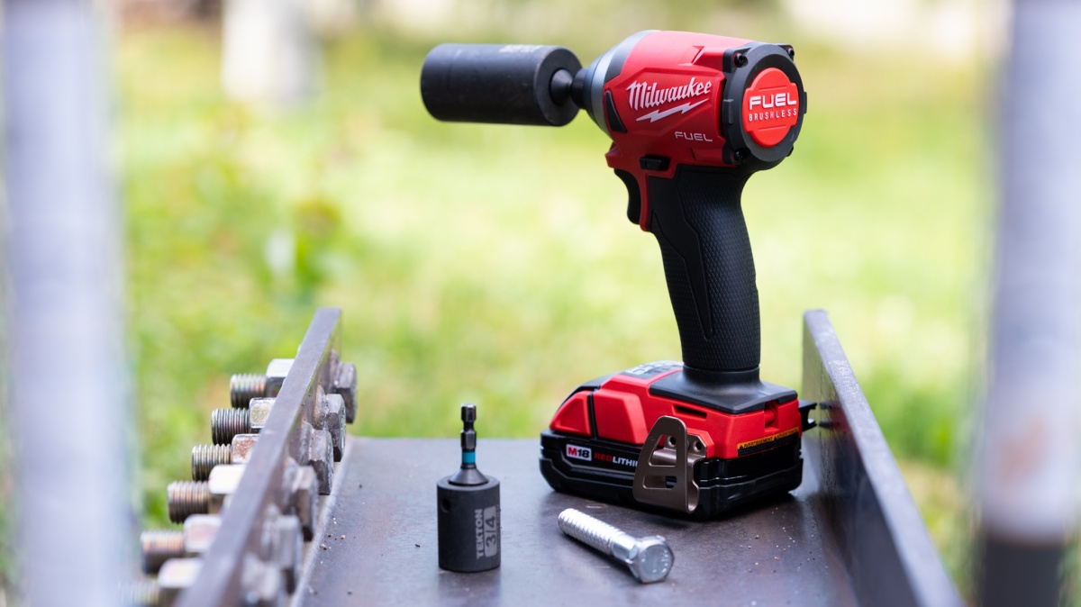 Milwaukee M18 Fuel 2853-20 Review