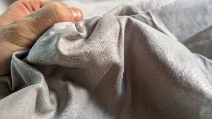 fitted sheets - a slight sateen-weave doesn&#039;t do anything to subtract from the...