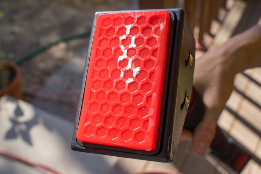 the hakeno might take some paint off your door frame.