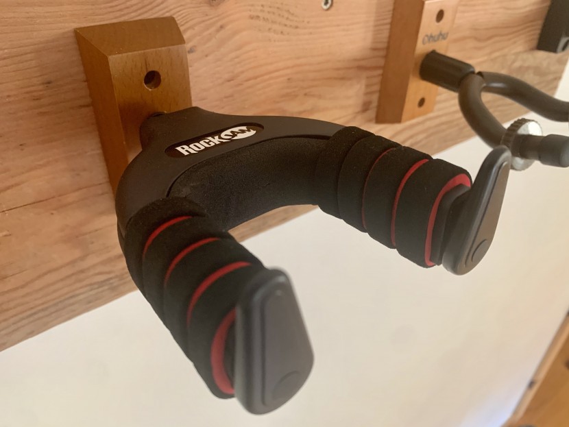 guitar stand - good, thick padding on the rockjam hanger.