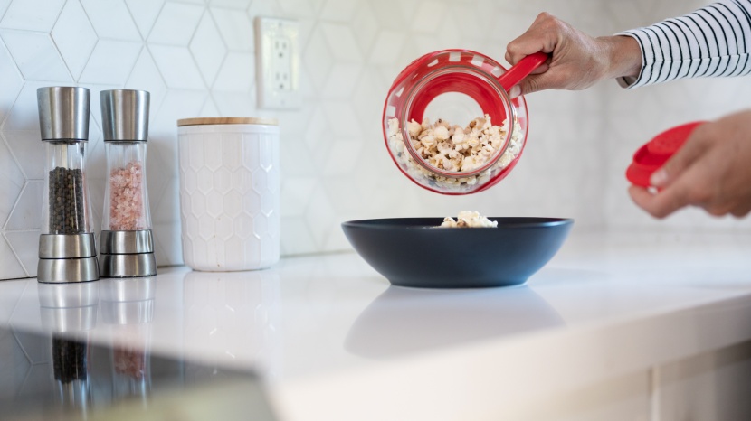 popcorn popper - the ecolution popper combines the control of making your own popcorn...