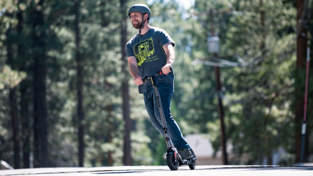 razor e prime iii - fleet, fun, and reliable. one tester making out for a spin.