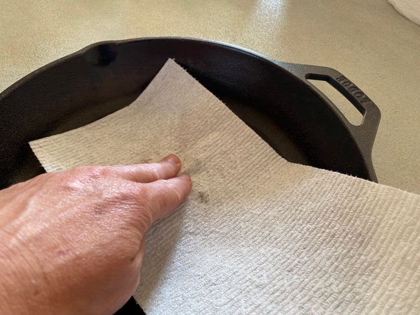 paper towels - testing dry strength with the viva premier.