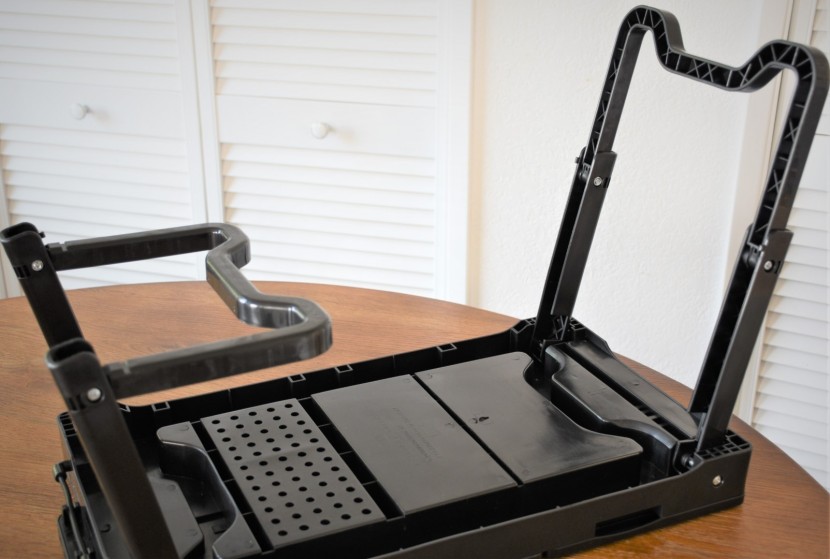 the adjustable legs are a useful feature, but only having two fixed...