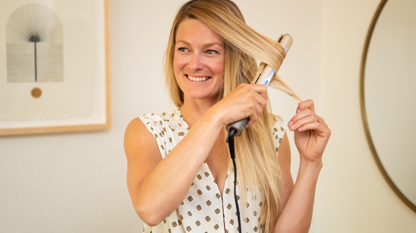 hair straightening iron - the nition professional flat iron can double as a curling iron.