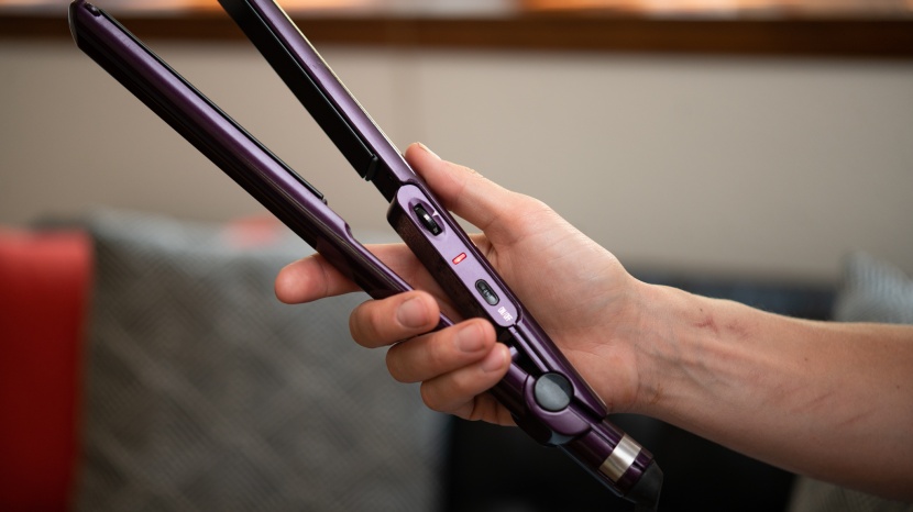 hair straightening iron - the conair infiniti pro flat iron gets exceptionally hot, which...