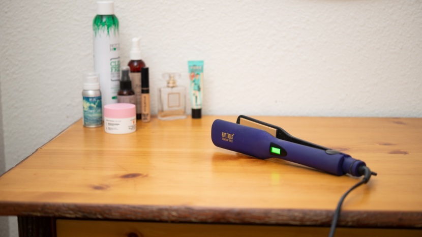 hair straightening iron - this hot tools signature series flat iron offers some of the best...