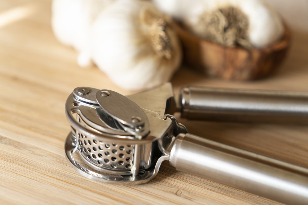 The 8 Best Garlic Presses You Can Buy Online