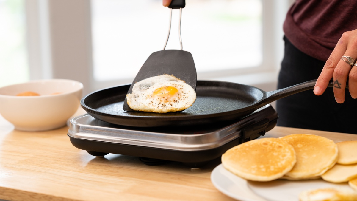 Best Kitchen Appliances Review (The Lodge Cast Iron griddle makes perfect fried eggs.)