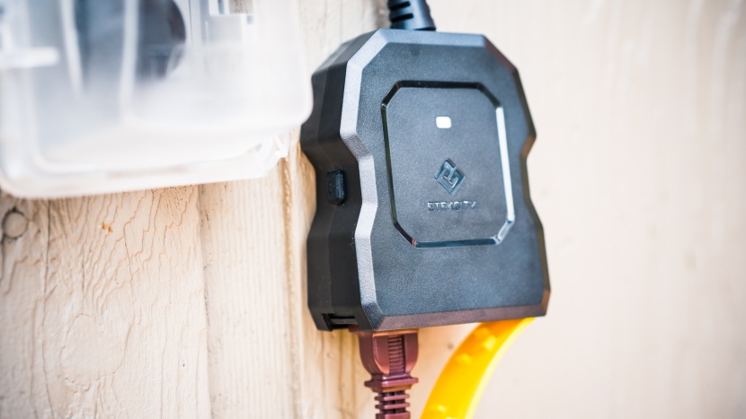 etekcity outdoor - the etekcity outdoor feature two separately controlled outlets.