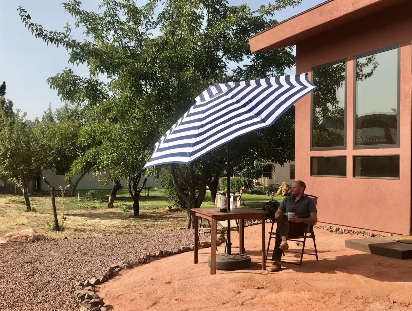 patio umbrella - the sunnyglade 9 foot umbrella has a pleasant beach vibe to it.