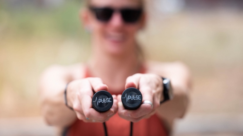 jump rope - the pulse weighted jump rope handles are large and comfortable.