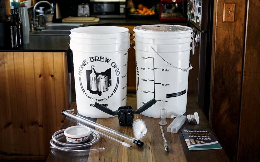 home brewing kit - this kit can handle large batches of liquid goodness, but it&#039;s not...