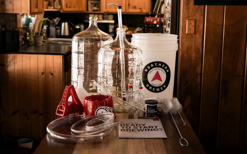 the deluxe kit puts a premium on quality with two all-glass...