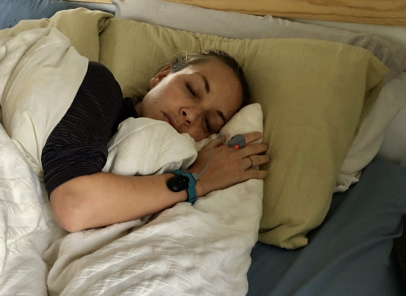 pulse oximeter - the vihealth app records data from the wellue usleep while you...