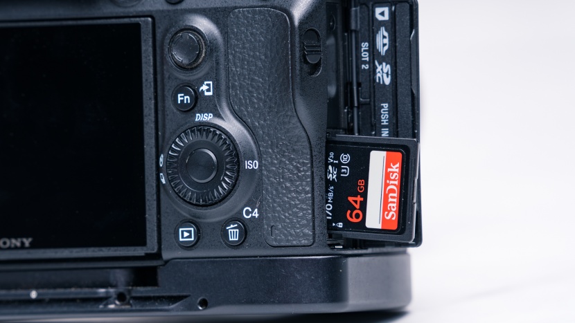 memory card - the all-around performance of the sandisk extreme pro will be more...
