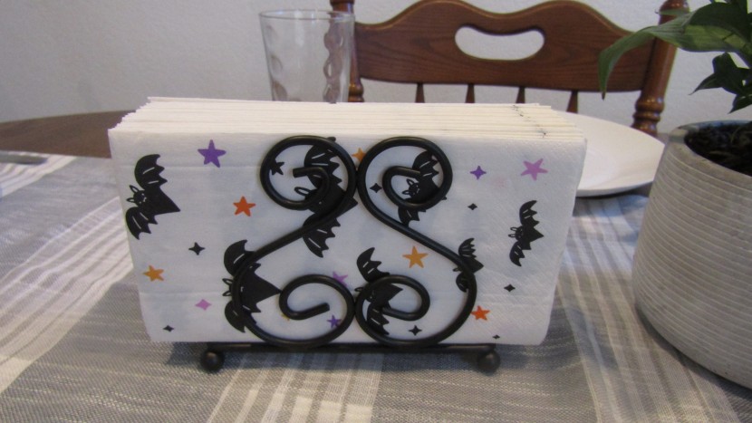 napkin holder - this napkin dispenser has elegant swirls to highlight your dining...