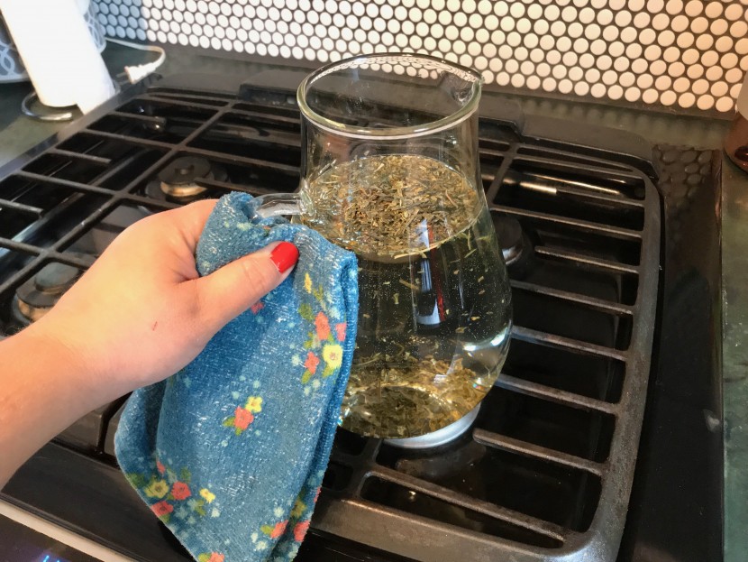 iced tea pitcher - the hiware 64 ounce worked well on the stove burner, but we had to...