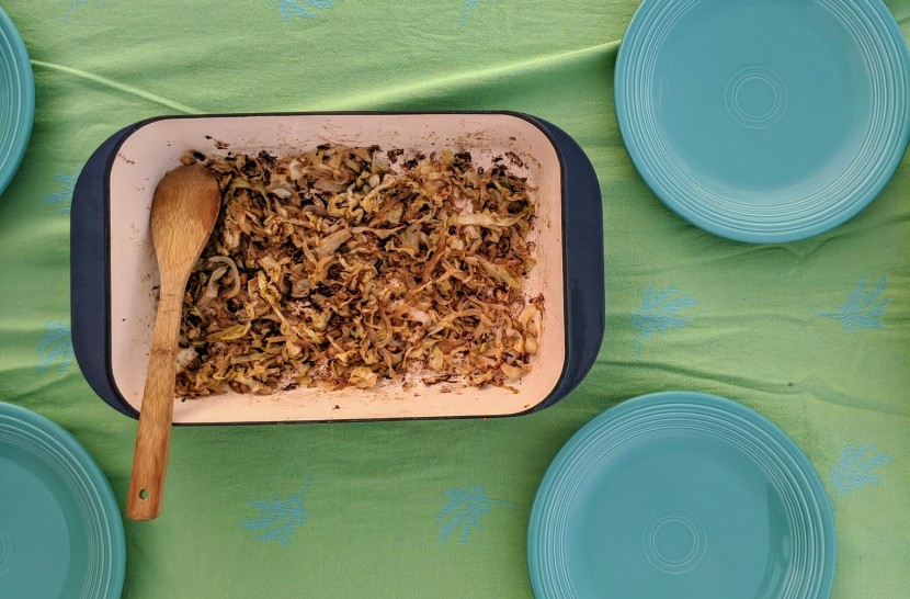roasting pan - we liked how the cuisinart cast iron looked on the table.