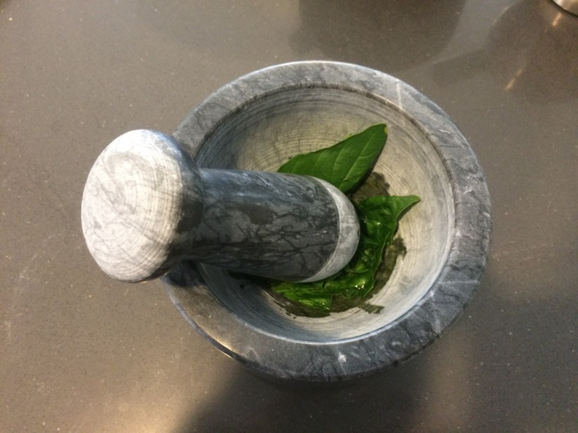 mortar and pestle - the elegant and sleek laevo marble set.