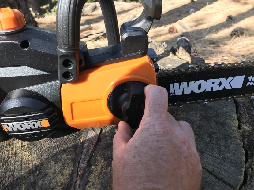 worx wg322 - the worx wg322 bar &amp;amp; chain tensioning system is a cinch to use.